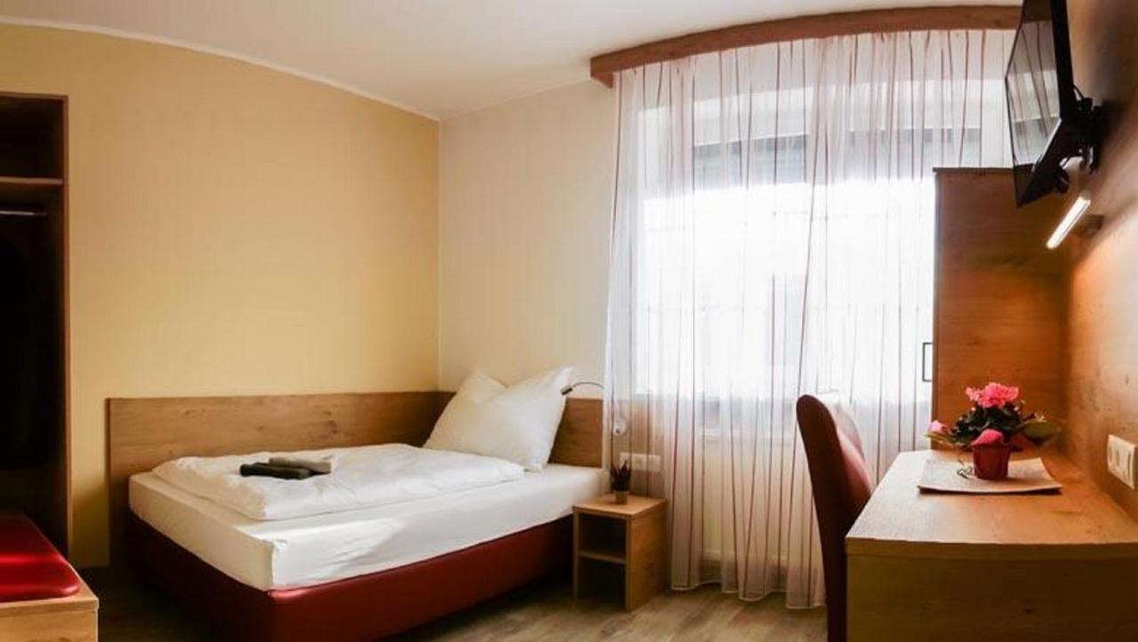 Bauers Gaestehaus Obersiebenbrunn Extérieur photo